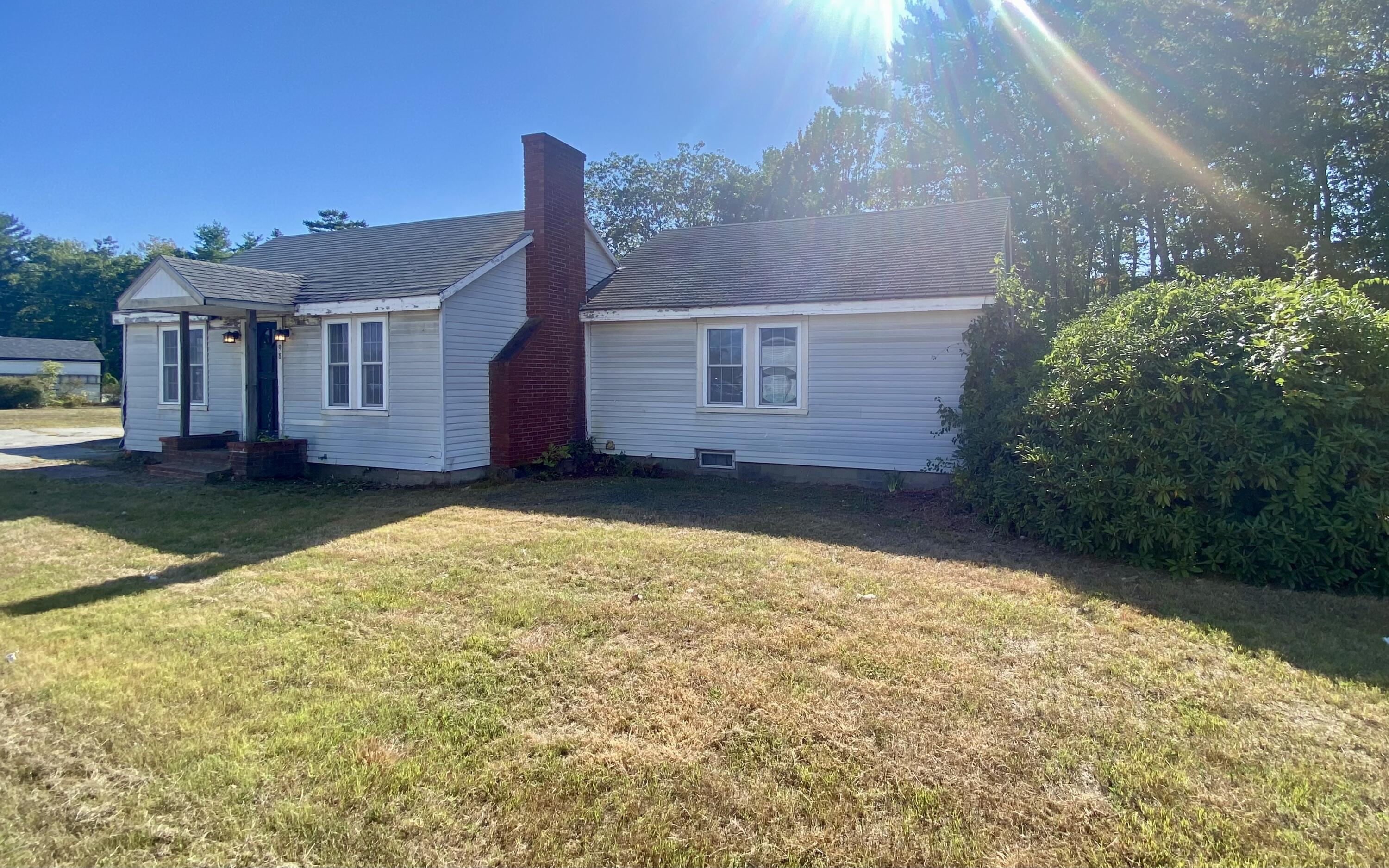 98 Auburn Road Turner, ME 04282 - Photo 2 of 33 IMG_1934