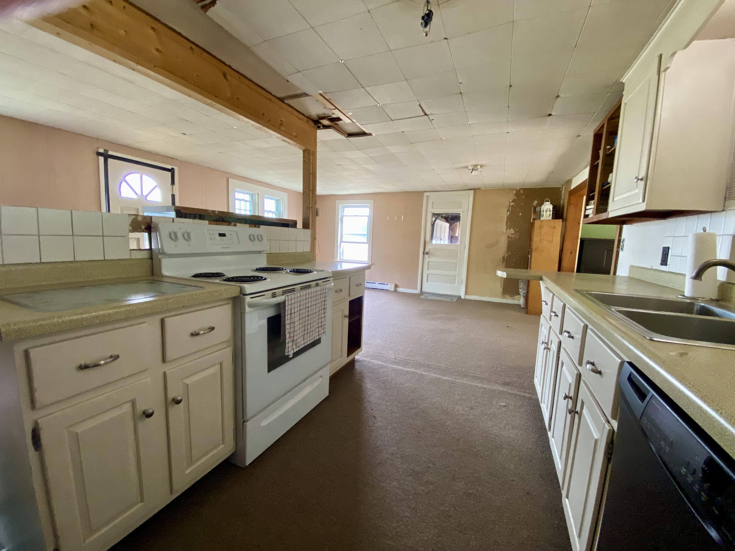 98 Auburn Road Turner, ME 04282 - Photo 5 of 33 Kitchen 2