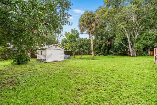 $469,968 | 4153 1st Street Southwest, Vero Beach, FL 32968