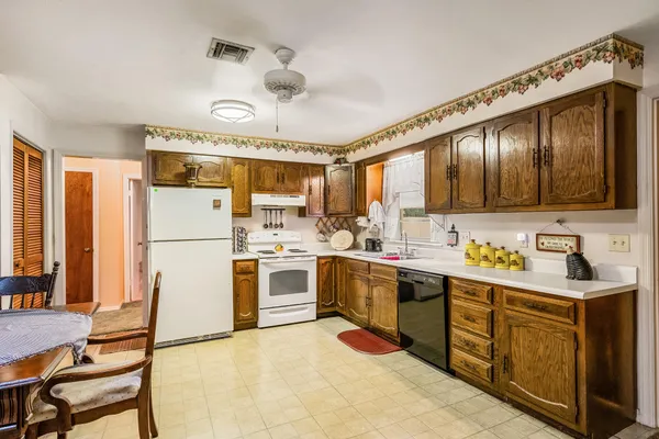 $469,968 | 4153 1st Street Southwest, Vero Beach, FL 32968
