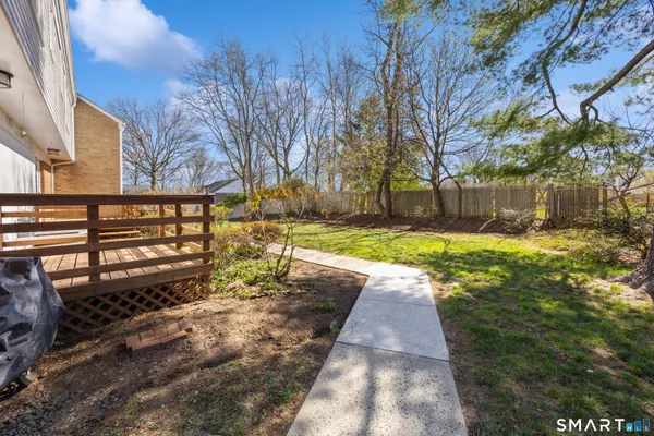 $429,900 | 245 Sunnyridge Avenue, Unit 1, Fairfield, CT 06824