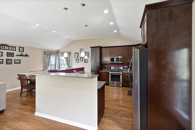 4N122 LaFox Road St. Charles, IL 60175 - Photo 17 of 38