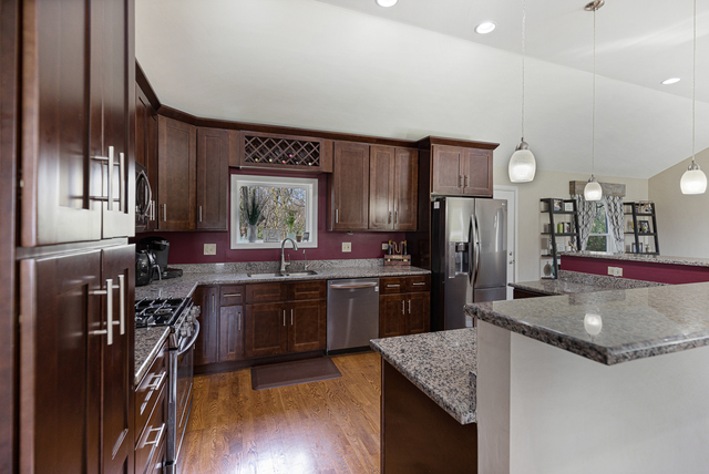 4N122 LaFox Road St. Charles, IL 60175 - Photo 19 of 38