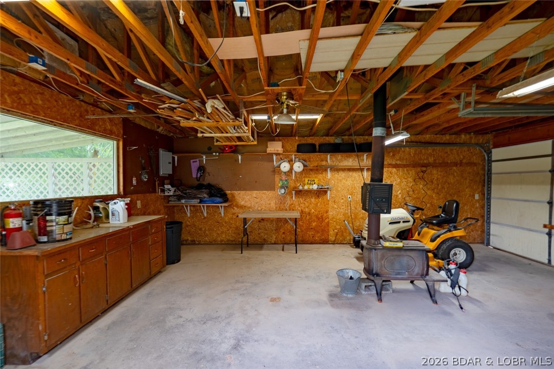 3135 Lick Creek Road Edwards, MO 65326 - Photo 79 of 94 insulated work area