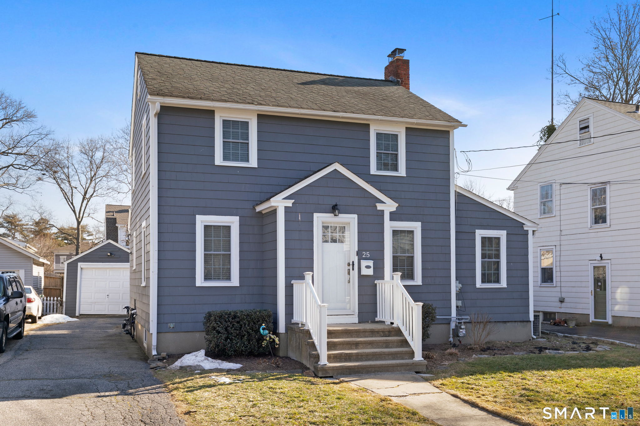 25 Lindsley Place Stratford, CT 06615 - Photo 3 of 39