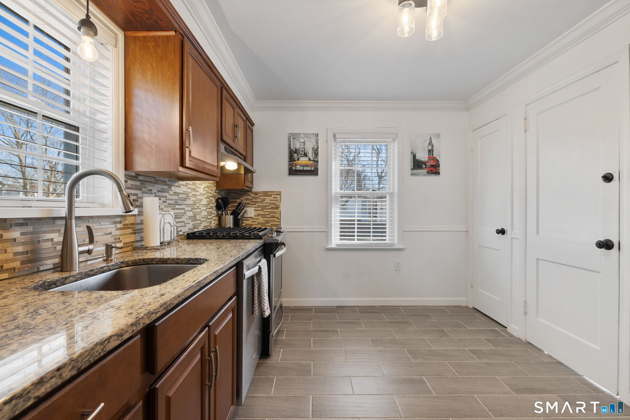 25 Lindsley Place Stratford, CT 06615 - Photo 31 of 39