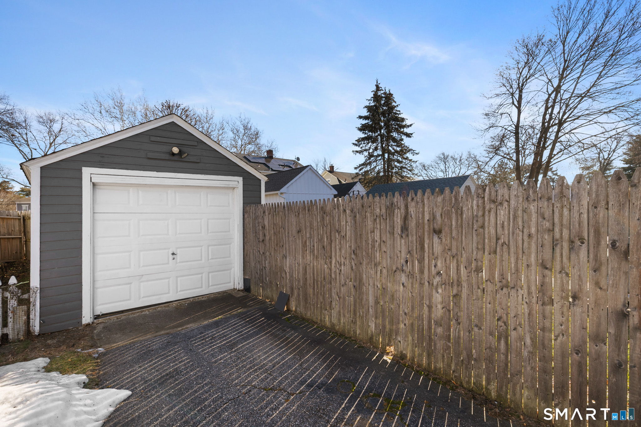 25 Lindsley Place Stratford, CT 06615 - Photo 4 of 39