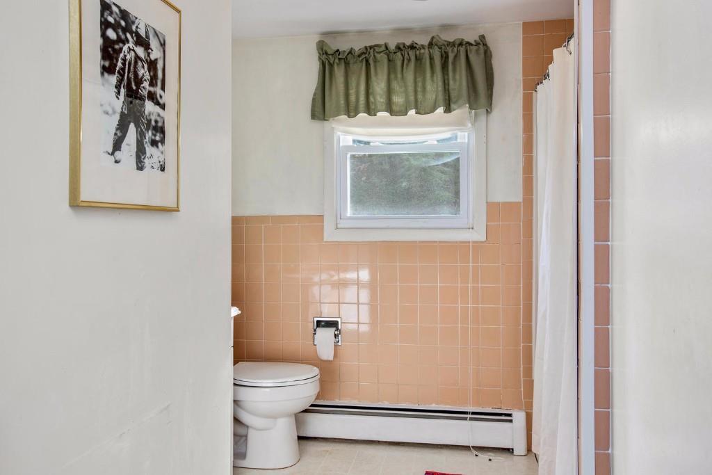 9 Thrasher Road Cape Elizabeth, ME 04107 - Photo 22 of 31 Bathroom