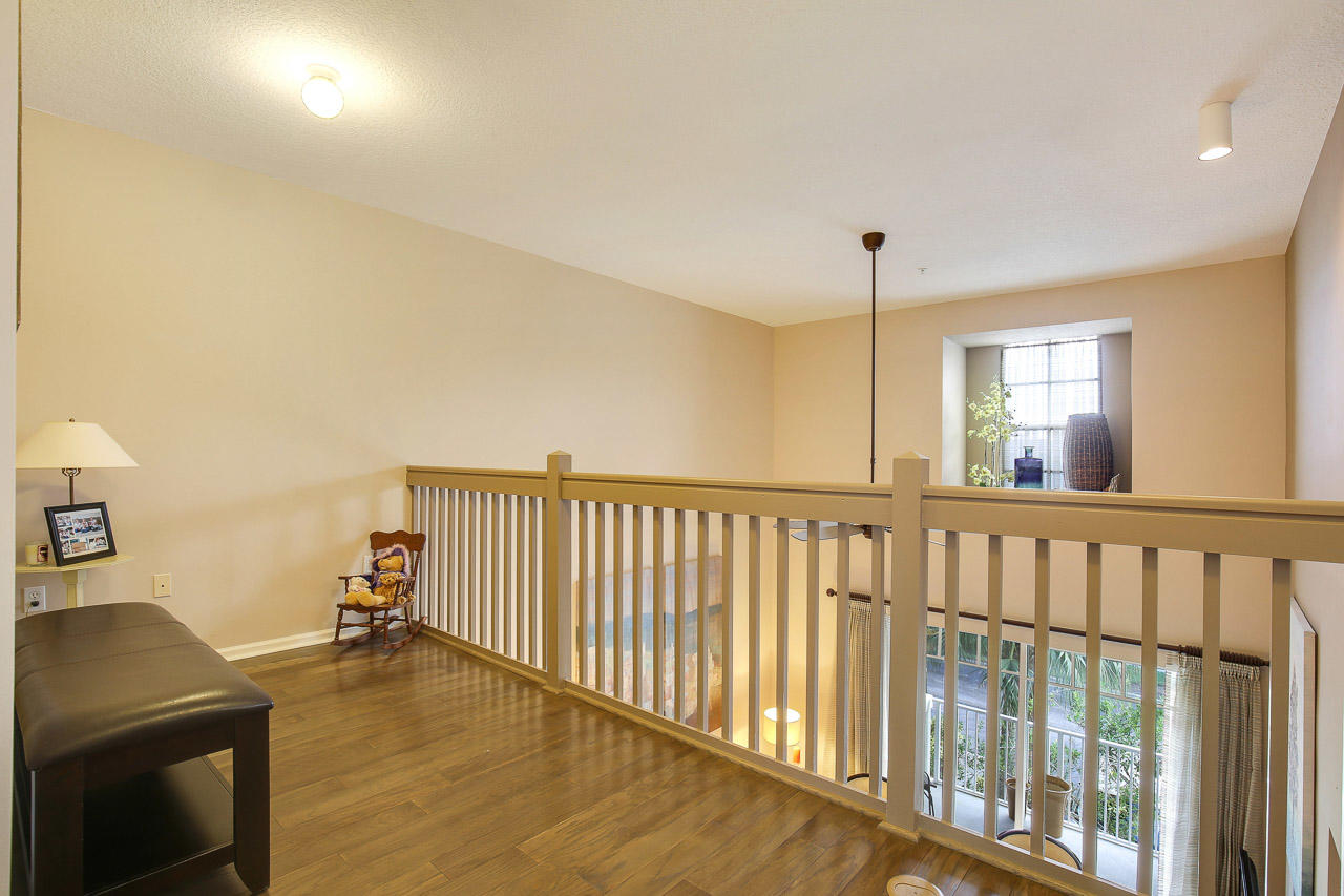 1152 University Boulevard, Unit 22 Jupiter, FL 33458 - Photo 10 of 19 Loft