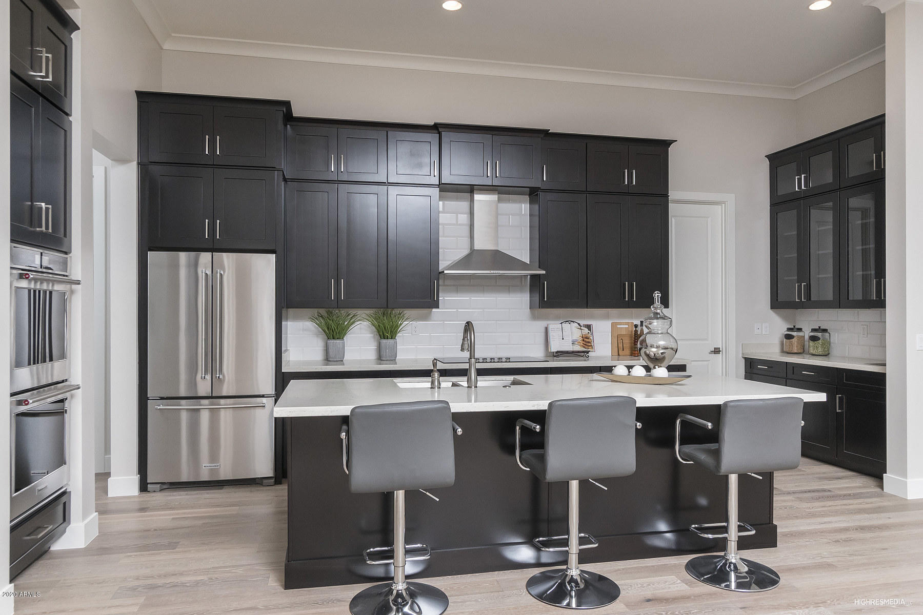 4270 East Phelps Road Phoenix, AZ 85032 - Photo 8 of 23 HRM7774_web
