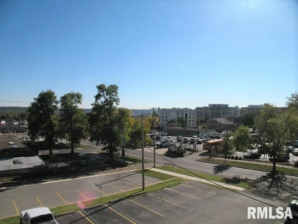 $1,750,000 | 500 Northeast Madison Avenue, Peoria, IL 61603