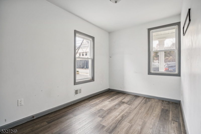 143 Valley Road, Unit 1R Montclair, NJ 07042 - Photo 9 of 18