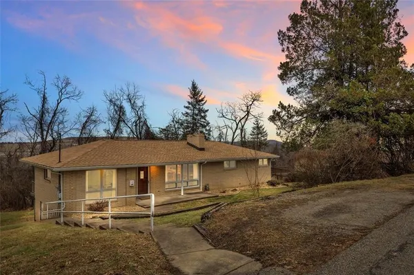 $155,000 | 15 Pleasant Drive, Monessen, PA 15062