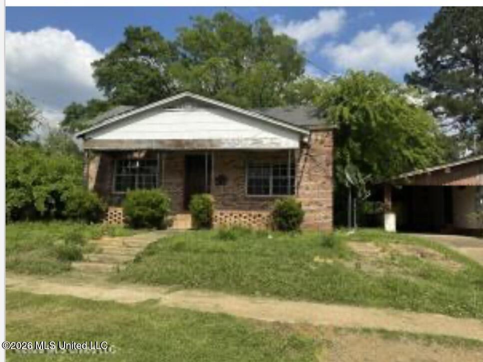 912 Summit Street McComb, MS 39648 - Photo 1 of 9 IMG_3026