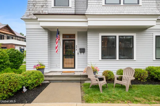 $3,900 | 37 White Street, Unit 5A, Saratoga Springs, NY 12866