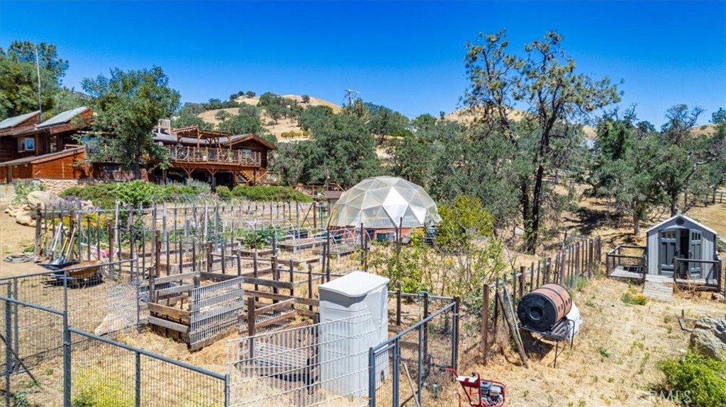 24087 Clover Spring Road Tehachapi, CA 93561 - Photo 69 of 73
