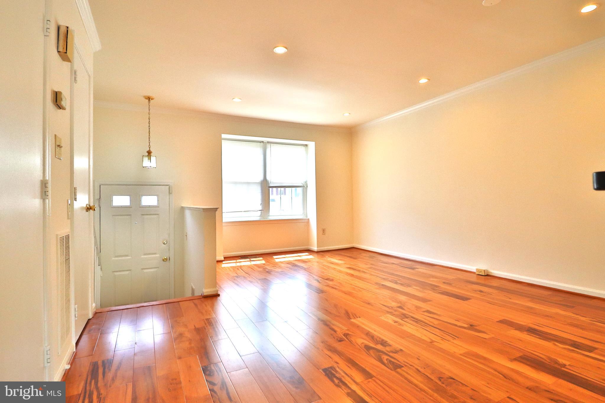 2004 Darlington Loop Woodbridge, VA 22191 - Photo 2 of 31