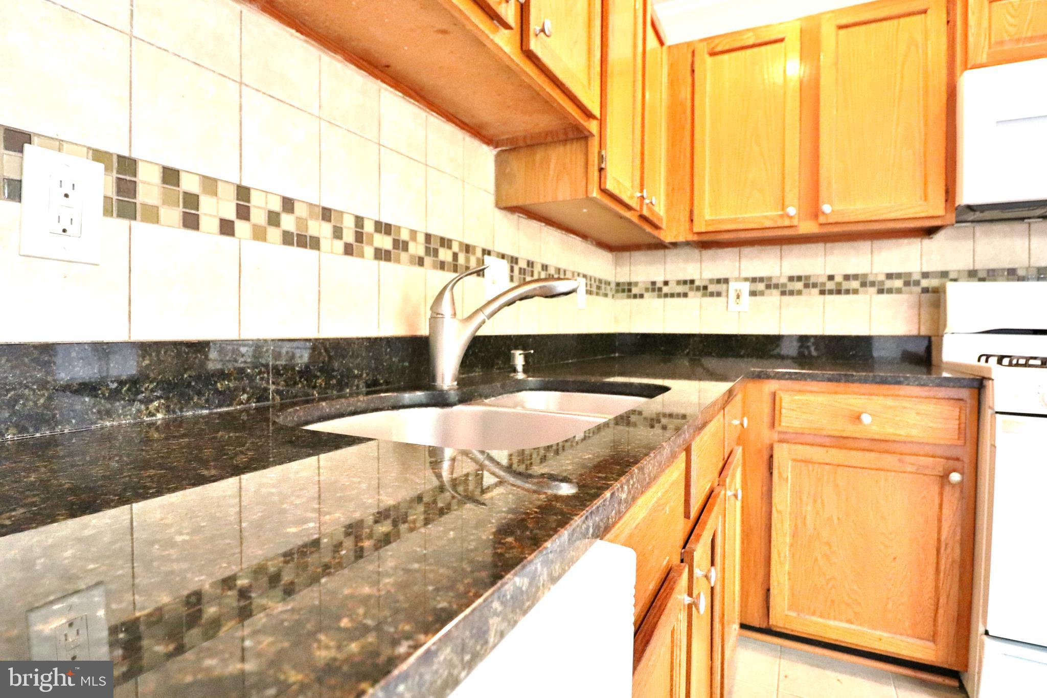 2004 Darlington Loop Woodbridge, VA 22191 - Photo 9 of 31