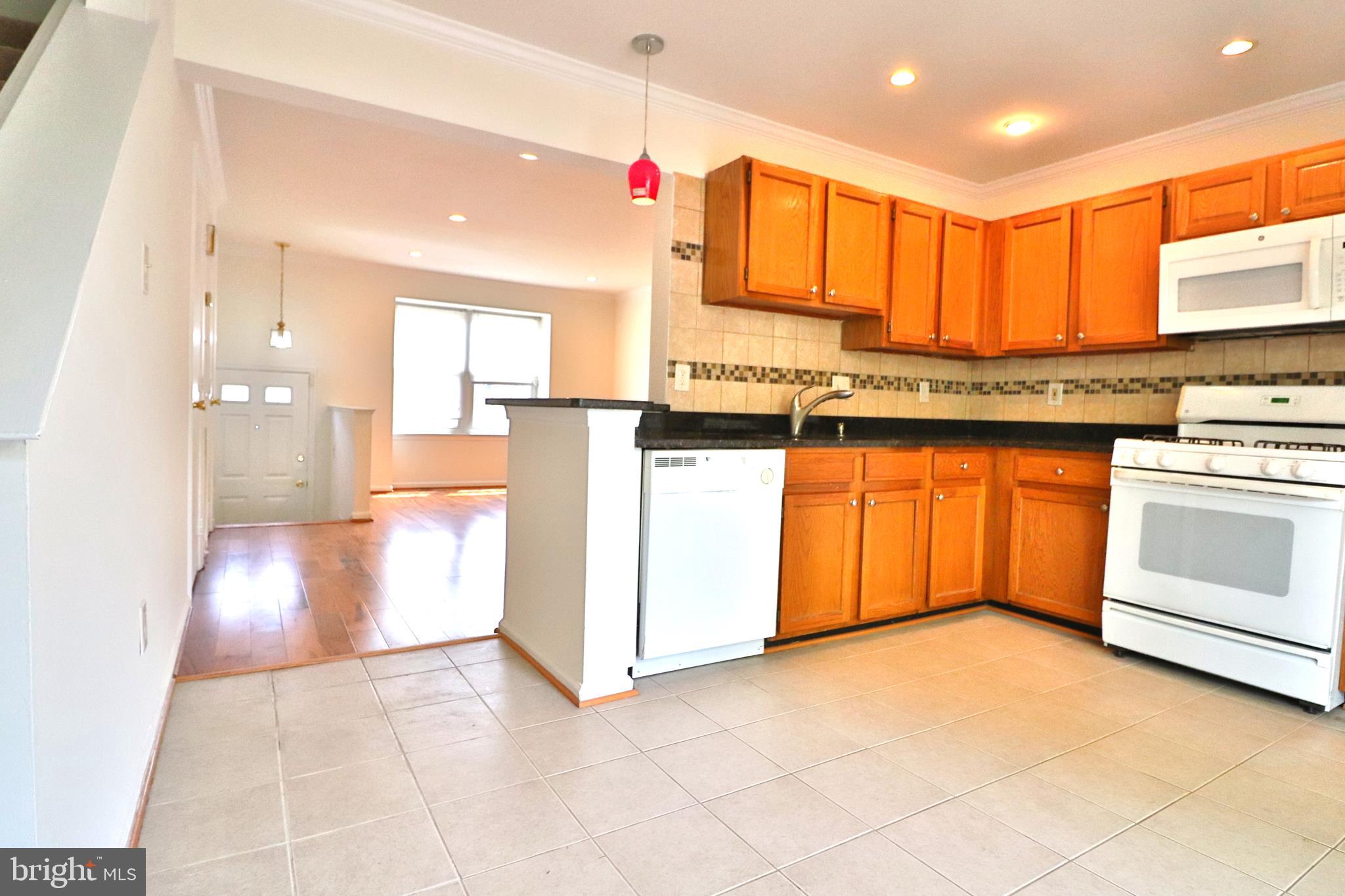 2004 Darlington Loop Woodbridge, VA 22191 - Photo 10 of 31