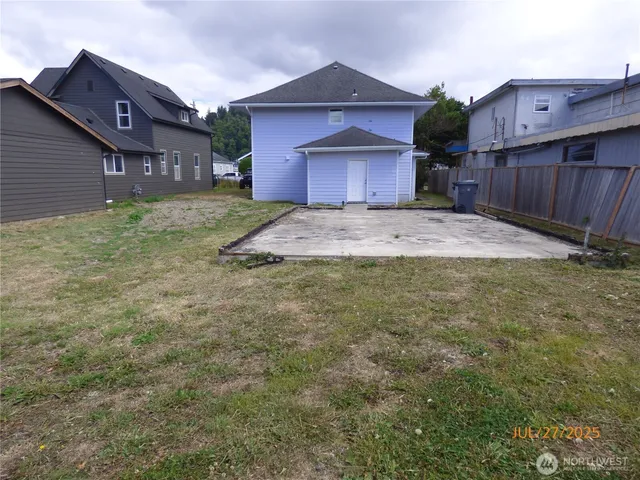 $359,000 | 2420 Aberdeen Avenue, Hoquiam, WA 98550