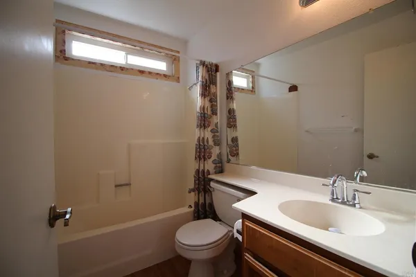 $2,350 | 132 Bryce Way, Vacaville, CA 95687