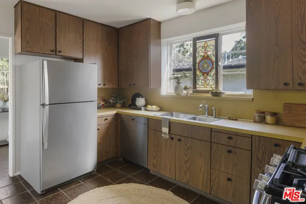 $1,995,000 | 2502 Armstrong Avenue, Los Angeles, CA 90039