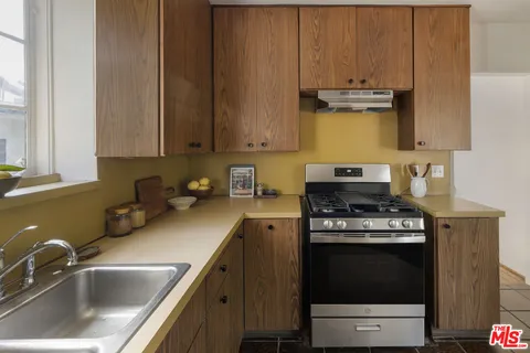 $1,995,000 | 2502 Armstrong Avenue, Los Angeles, CA 90039