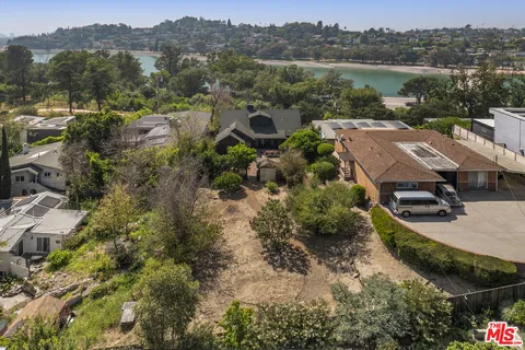 $1,995,000 | 2502 Armstrong Avenue, Los Angeles, CA 90039
