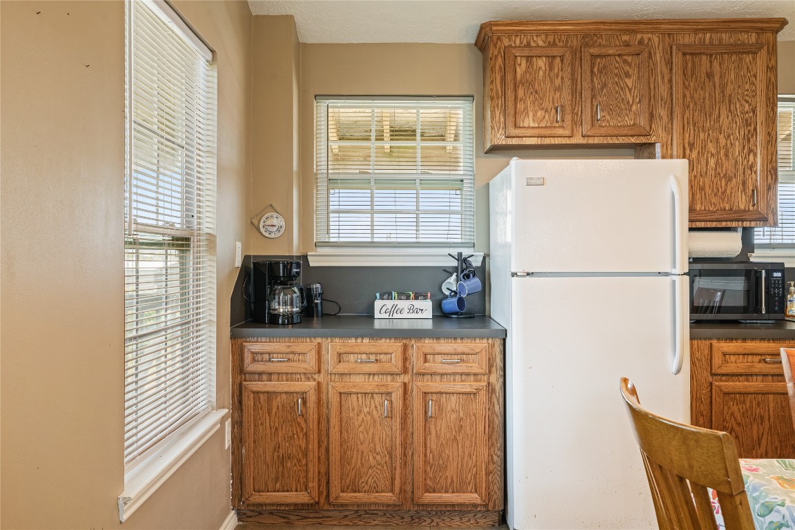 964 South Sage Road Crystal Beach, TX 77650 - Photo 12 of 26