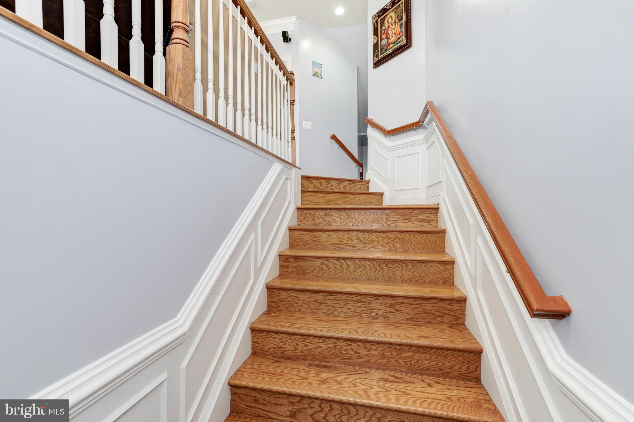 43583 White Cap Terrace Chantilly, VA 20152 - Photo 2 of 18 a view of entryway