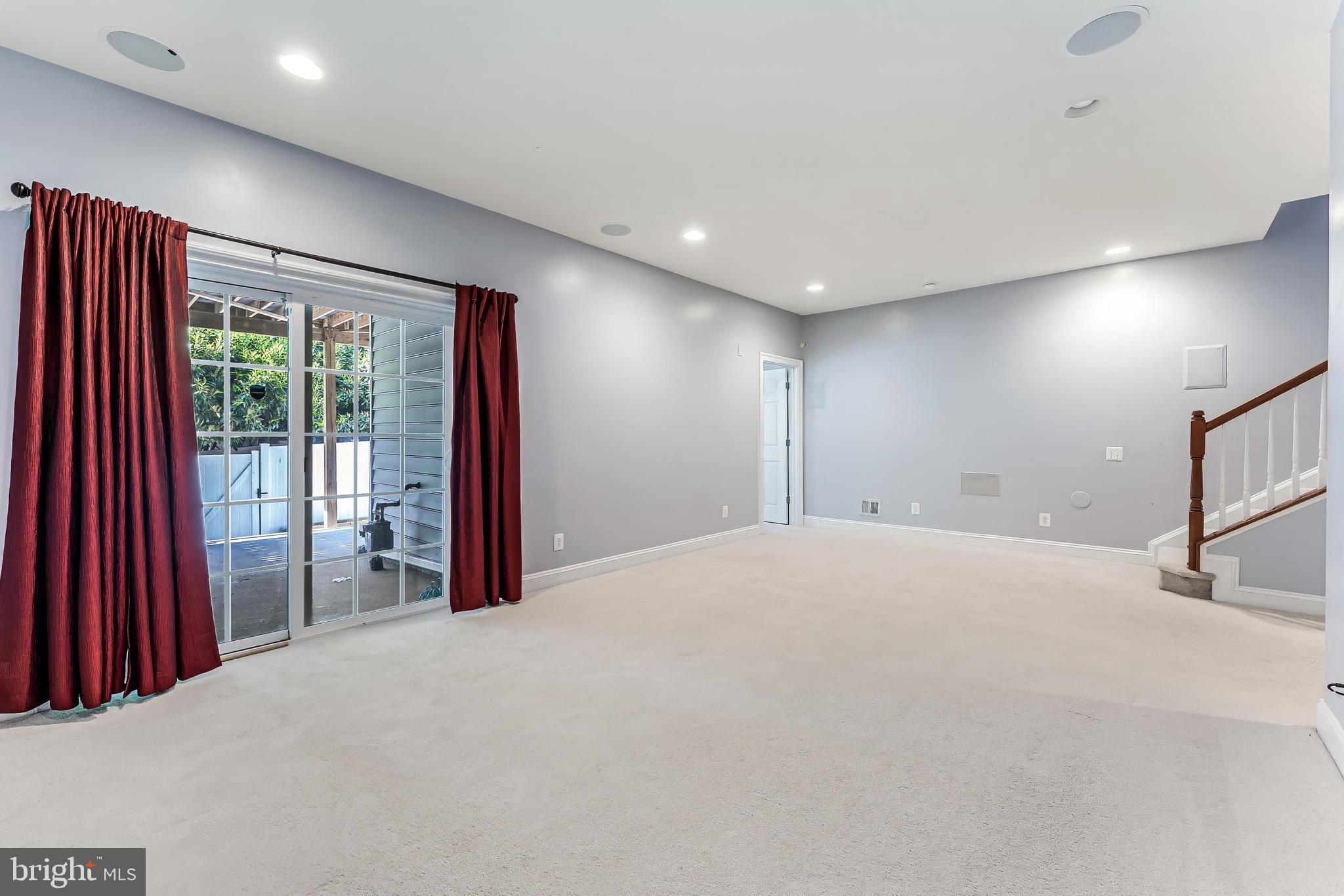 43583 White Cap Terrace Chantilly, VA 20152 - Photo 46 of 55 a big room with wooden floor and windows