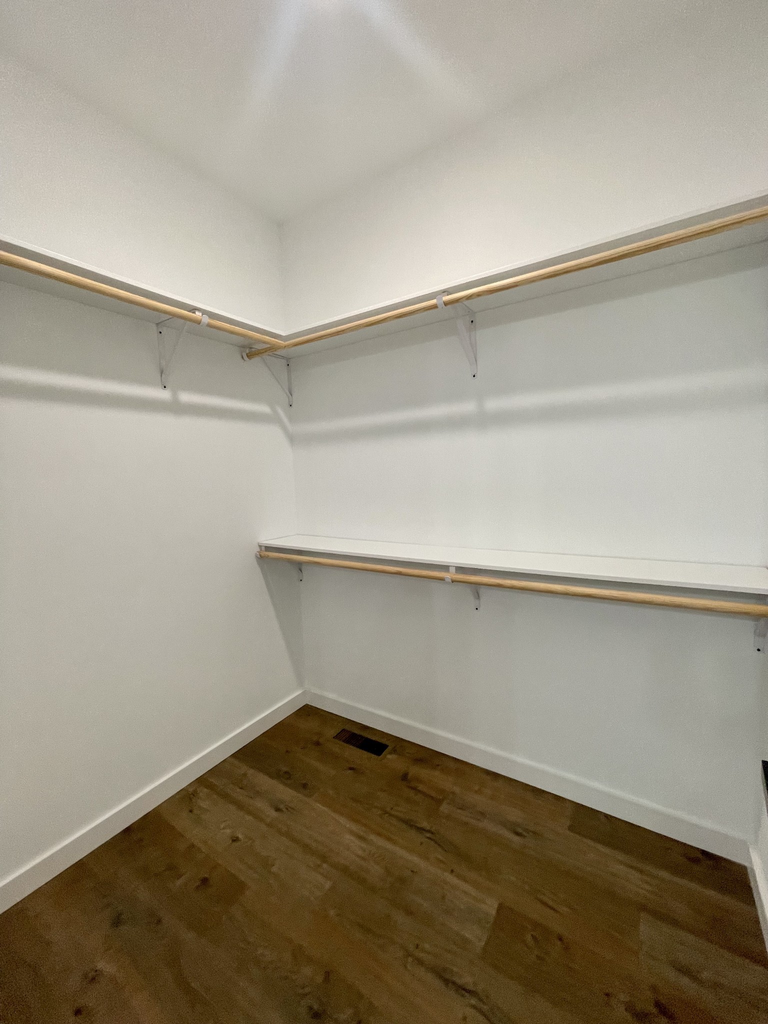 1456 Fall River Road Lawrenceburg, TN 38464 - Photo 14 of 30 a view of an empty room