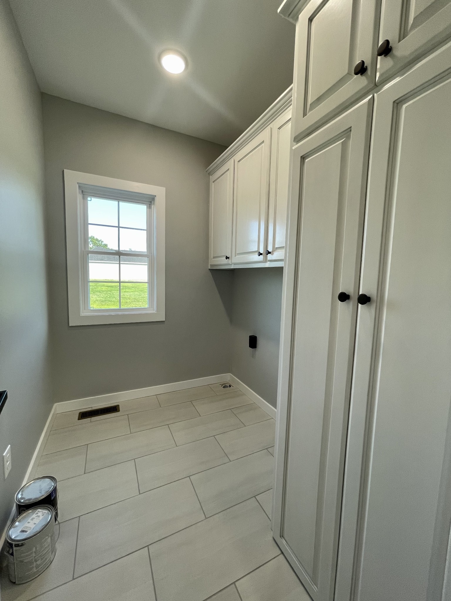 1456 Fall River Road Lawrenceburg, TN 38464 - Photo 16 of 30 a view of an empty room and a window