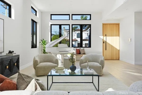 $6,299,000 | 1806 6th Street, Manhattan Beach, CA 90266