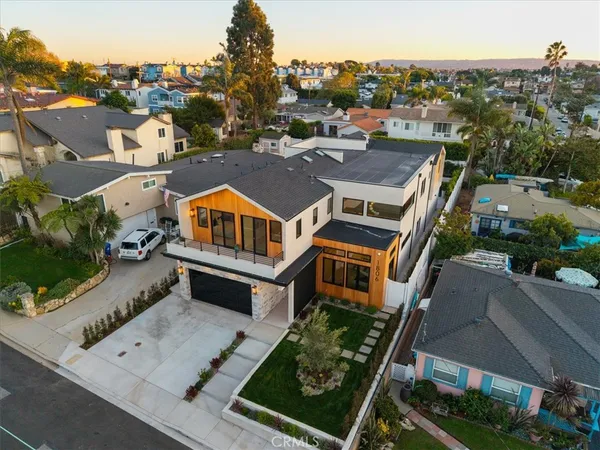 $6,299,000 | 1806 6th Street, Manhattan Beach, CA 90266