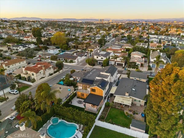 $6,299,000 | 1806 6th Street, Manhattan Beach, CA 90266