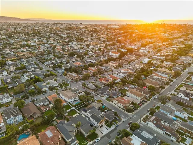 $6,350,000 | 1806 6th Street, Manhattan Beach, CA 90266