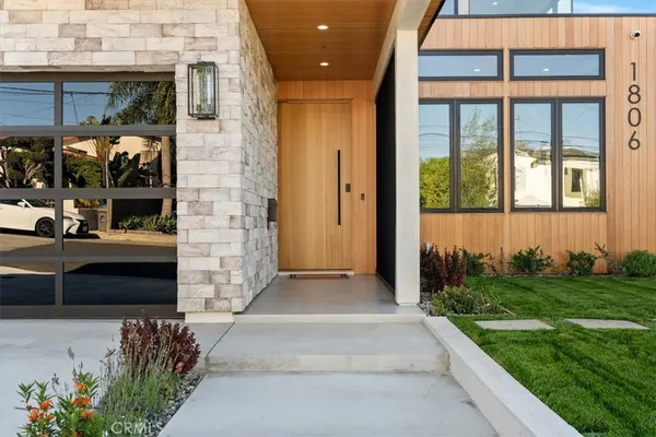 $6,299,000 | 1806 6th Street, Manhattan Beach, CA 90266