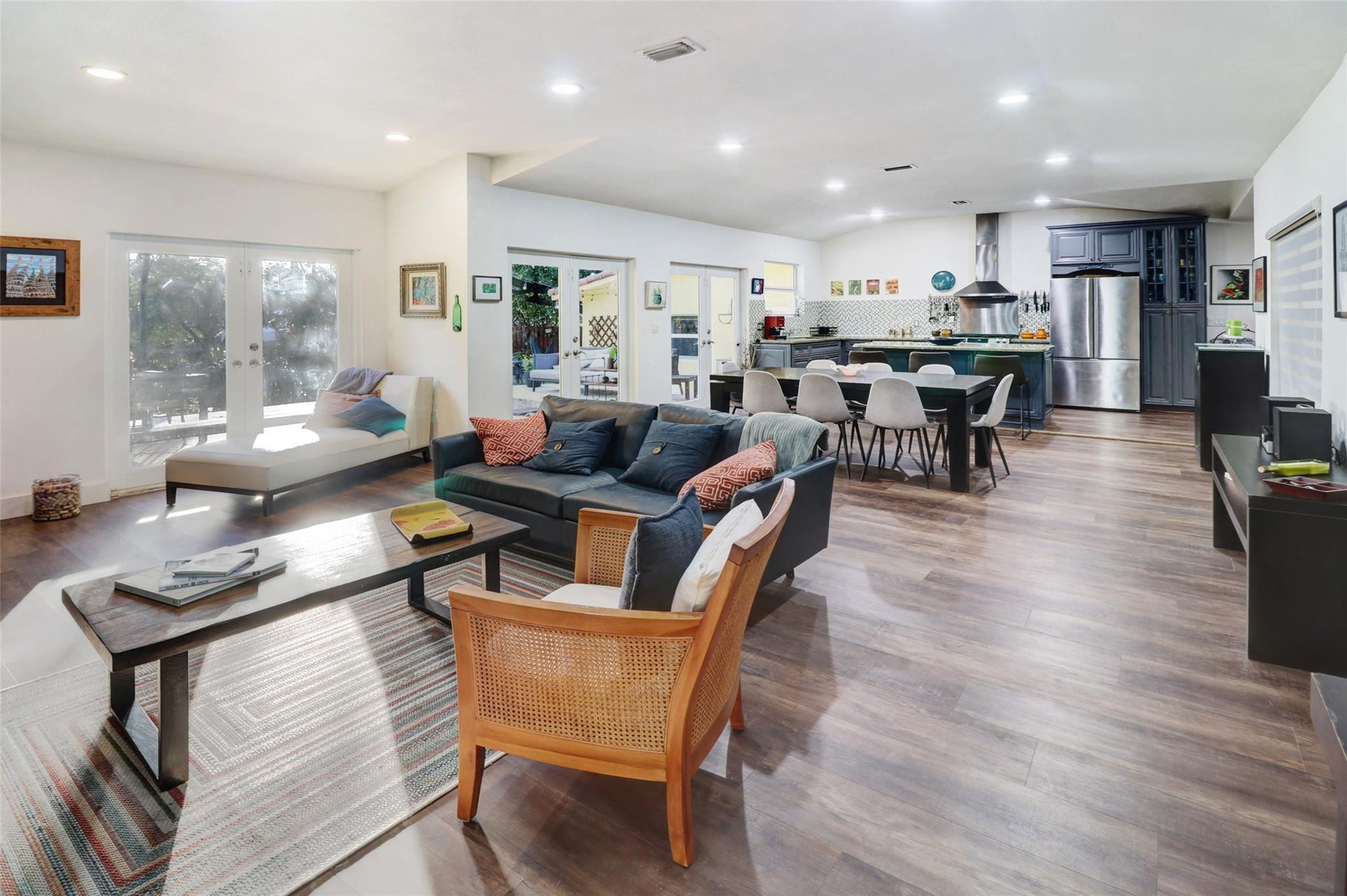 11410 Griffing Boulevard Miami, FL 33161 - Photo 6 of 42 a living room with furniture and a large window