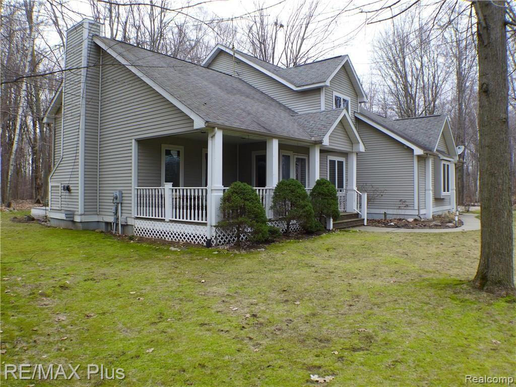 2585 Reed Road Lapeer, MI 48446 - Photo 18 of 18 P1020315.JPG