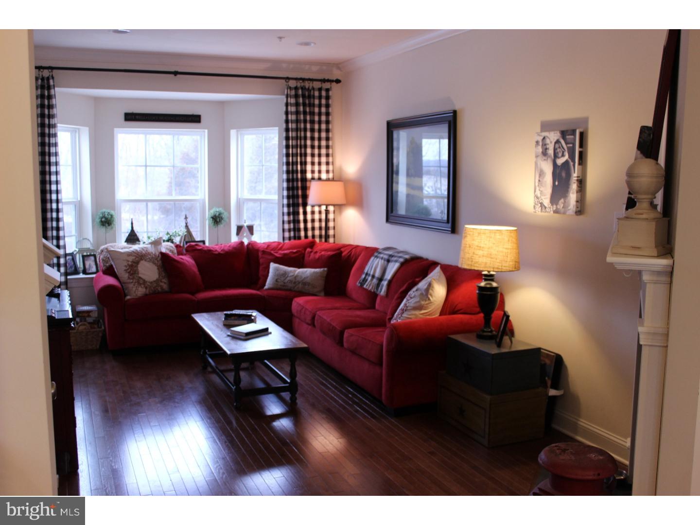 4001 Cephas Child Road, Unit 14 Doylestown, PA 18902 - Photo 2 of 7 Living Room
