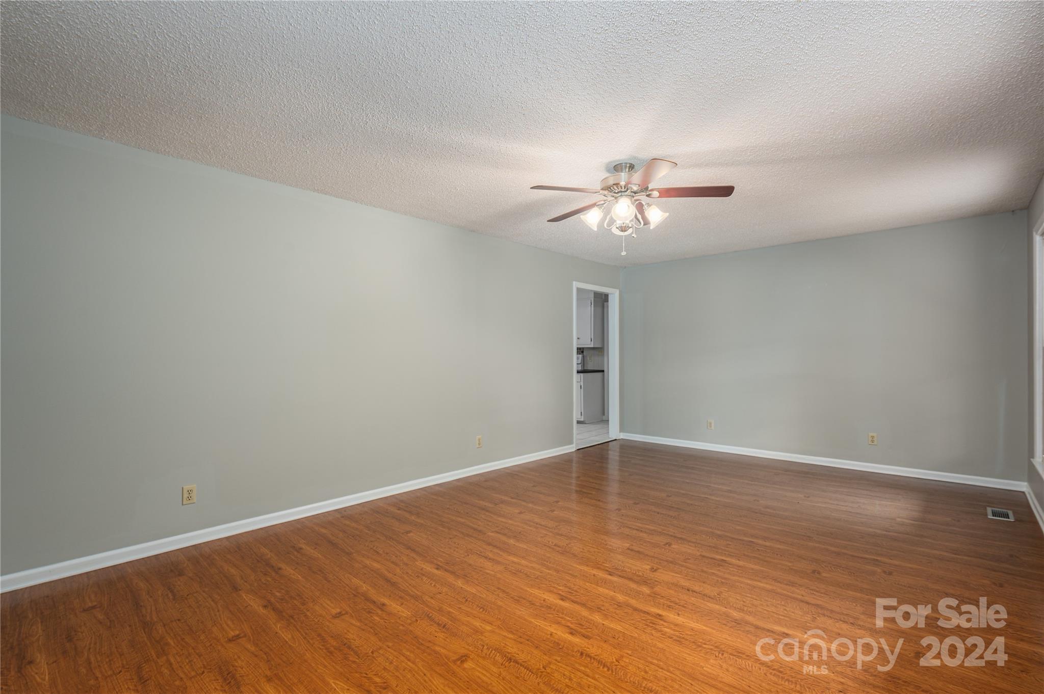 7801 Hagers Ferry Road Denver, NC 28037 - Photo 11 of 37 Gallery Image 11