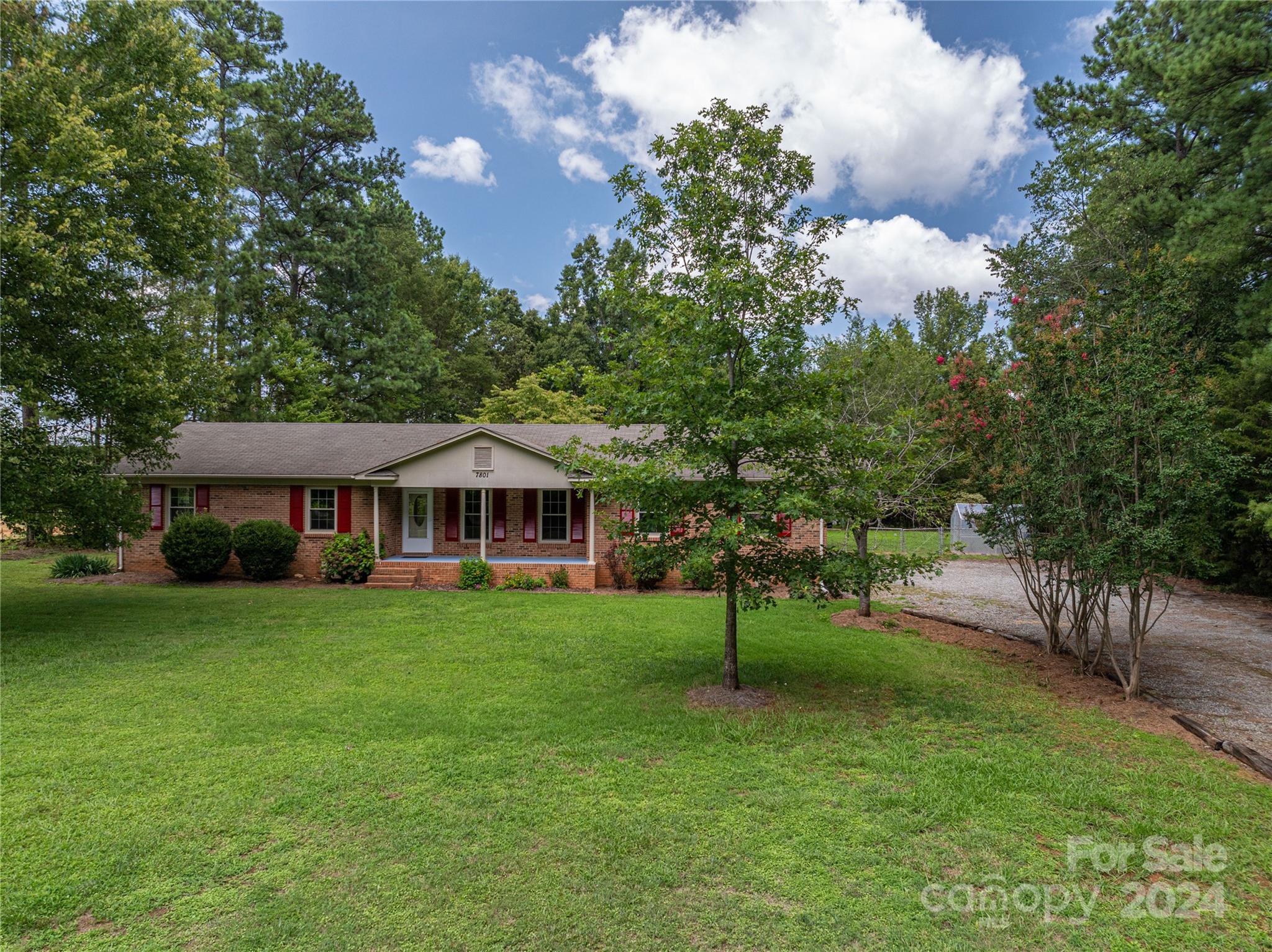 7801 Hagers Ferry Road Denver, NC 28037 - Photo 2 of 37 Gallery Image 2