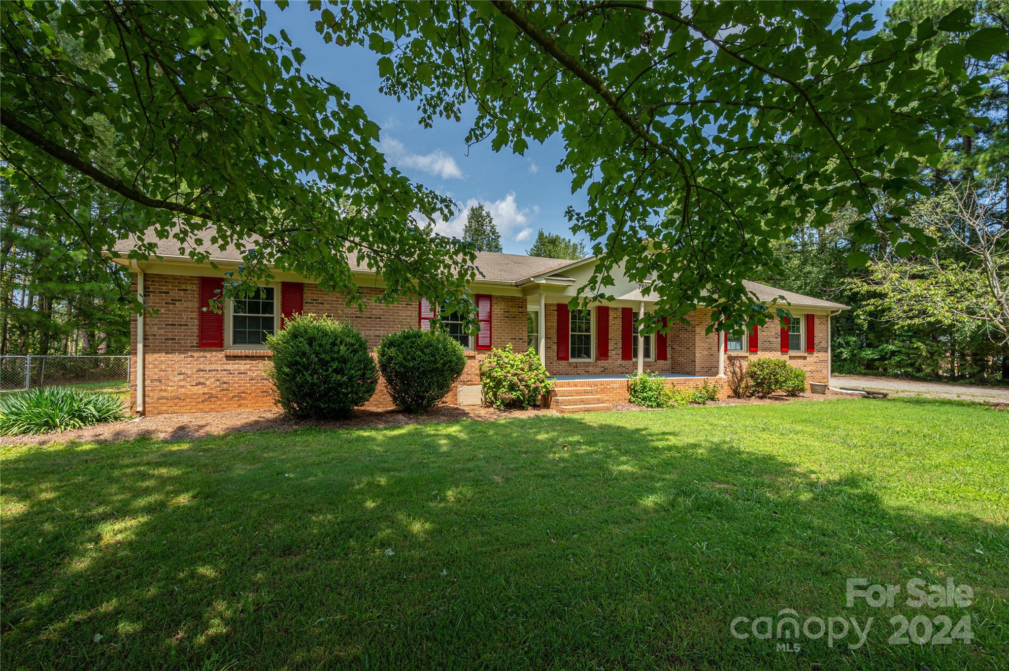 7801 Hagers Ferry Road Denver, NC 28037 - Photo 3 of 37 Gallery Image 3