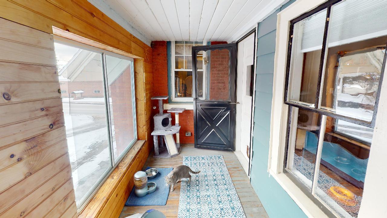 105 Main Street Lincoln, ME 04457 - Photo 26 of 29 2nd Floor Porch