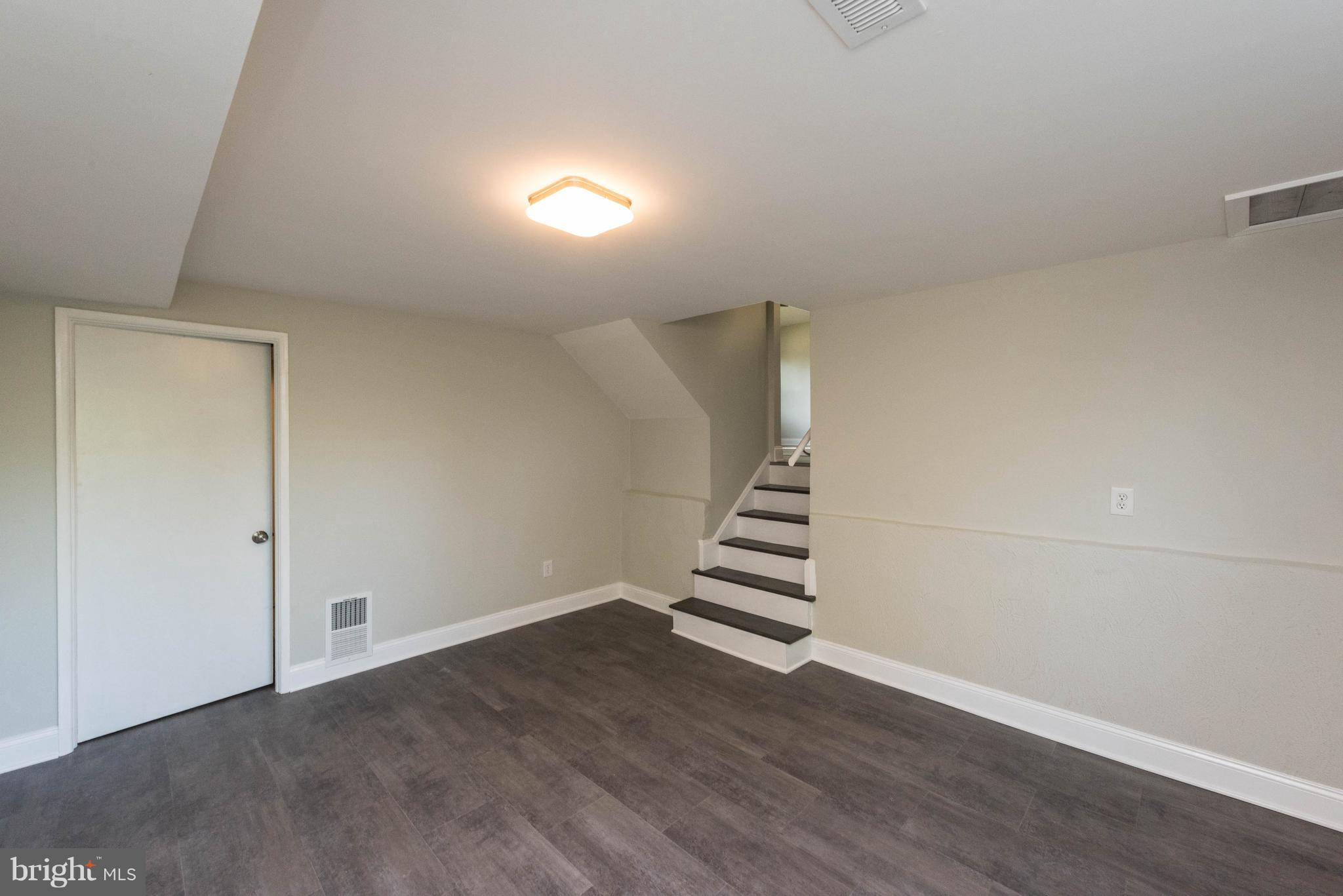 1012 Collwood Road Baltimore, MD 21228 - Photo 20 of 28 New tile Flooring