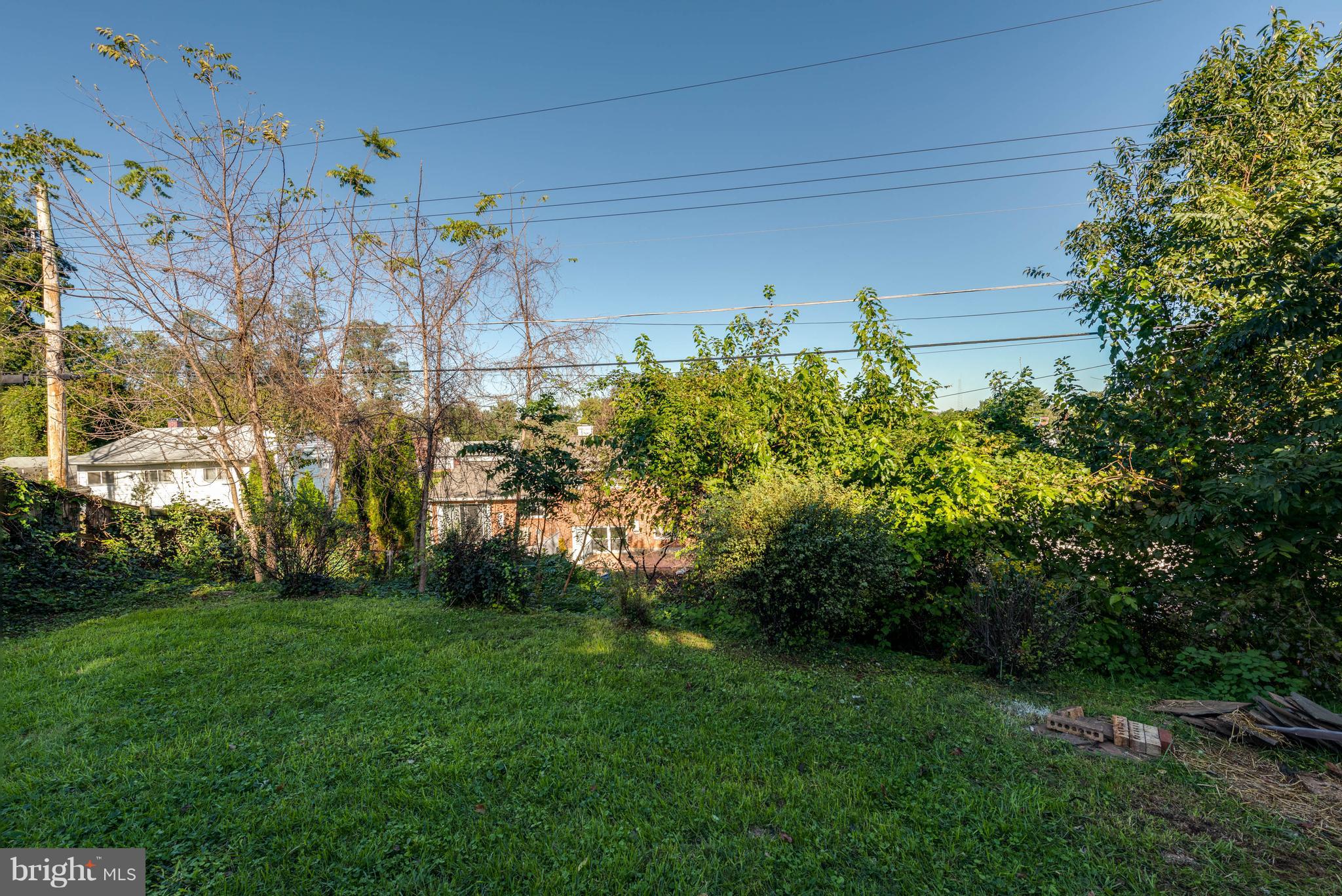 1012 Collwood Road Baltimore, MD 21228 - Photo 25 of 28 Entertain outside