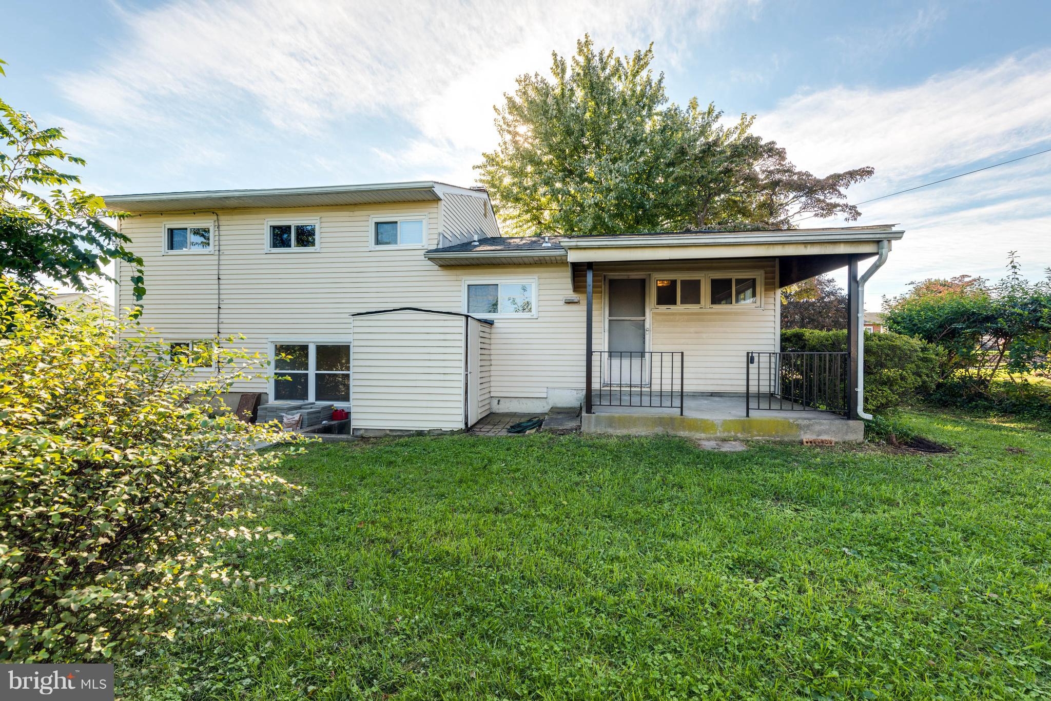 1012 Collwood Road Baltimore, MD 21228 - Photo 26 of 28 Spacious backyard