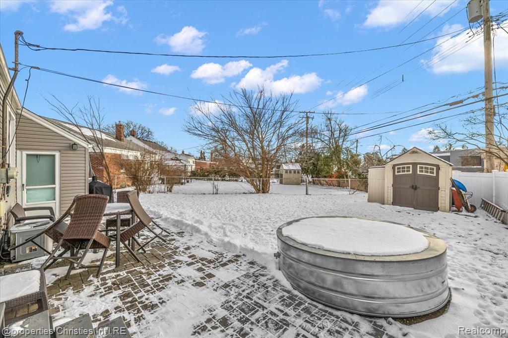 4103 Grandview Road Royal Oak, MI 48073 - Photo 8 of 30