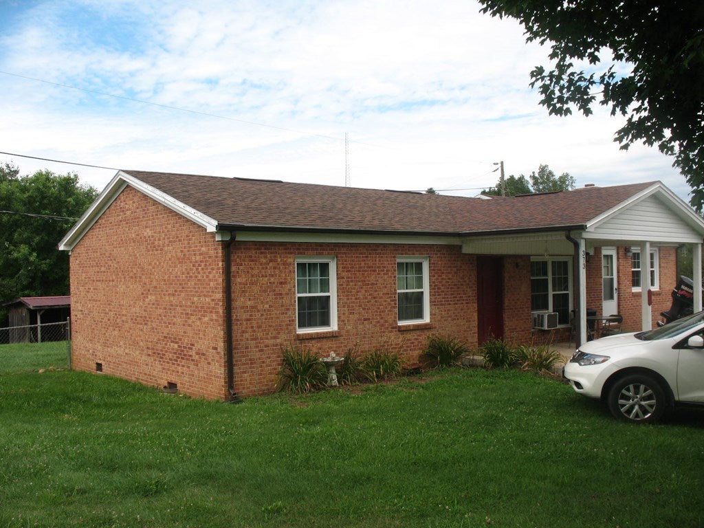 373 Training Center Road Woodlawn, VA 24381 - Photo 2 of 16 Gallery Image 2
